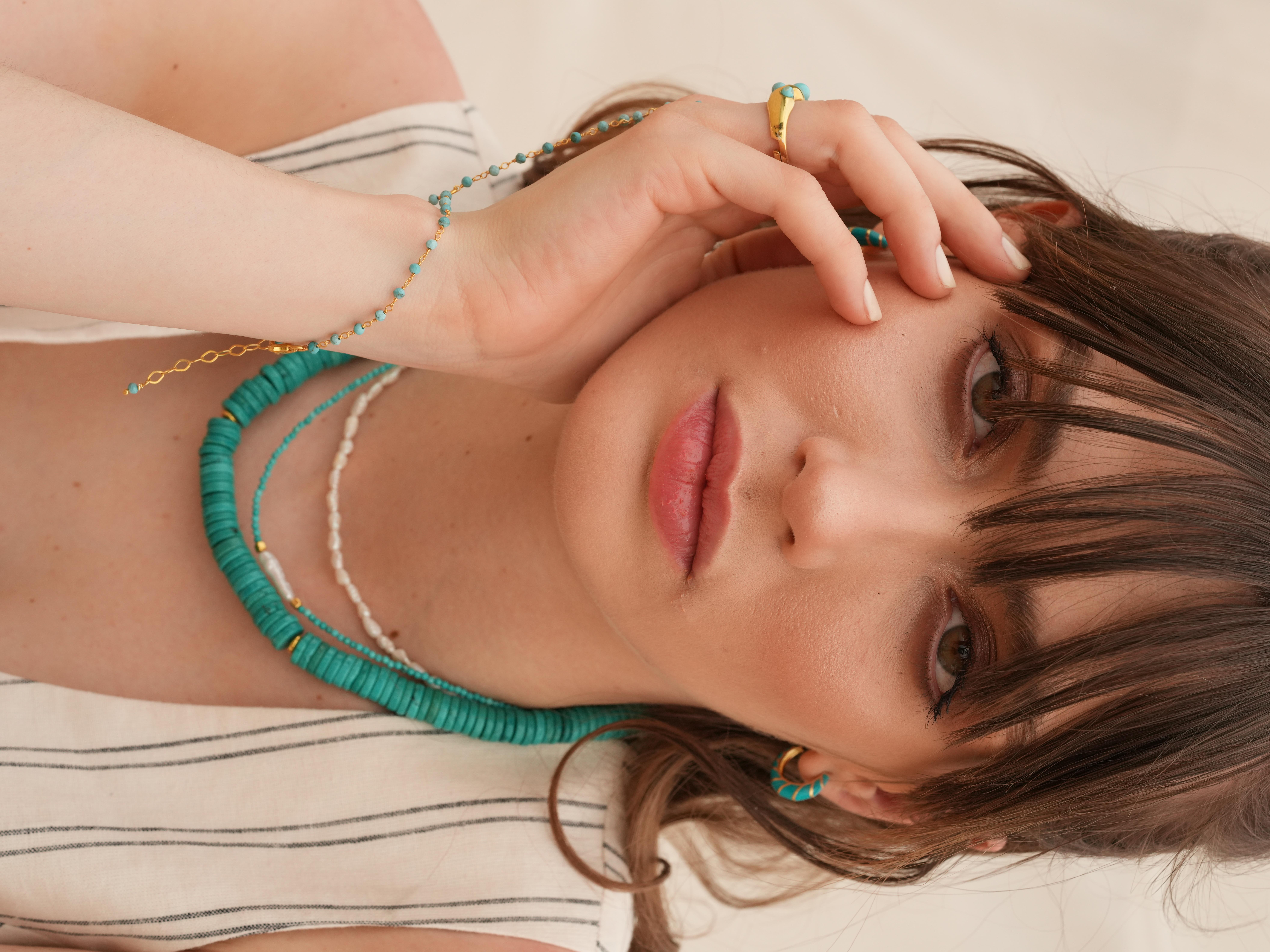 Meg Turkuaz Küçük İncili Kolye