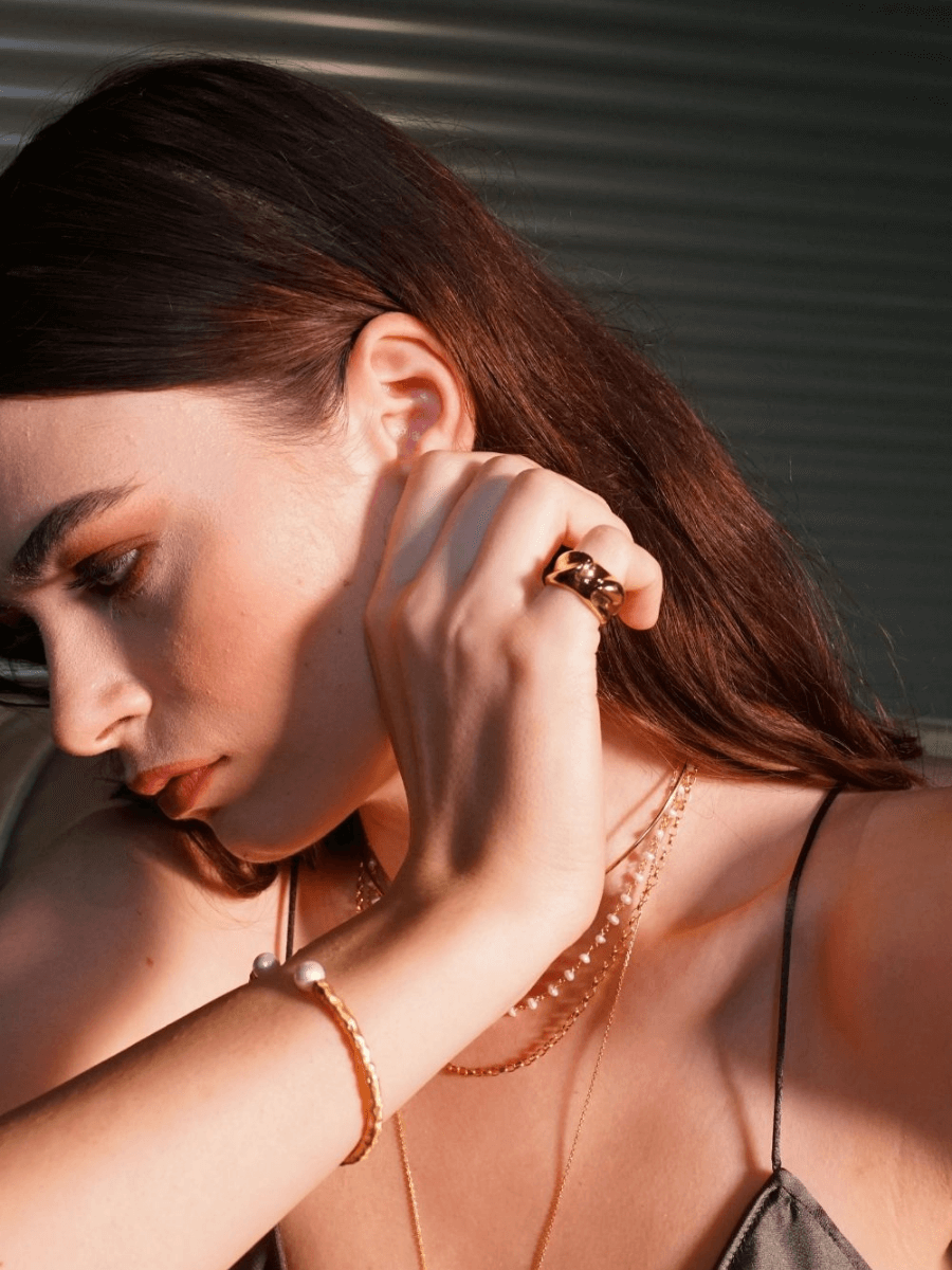 Rera Yanları Oyuk Yüzük