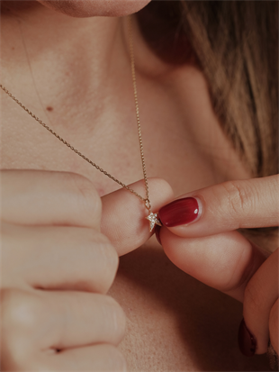 14 Ayar Altın Yıldız Kolye