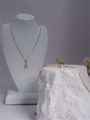 14 Ayar Altın Yıldız Kolye