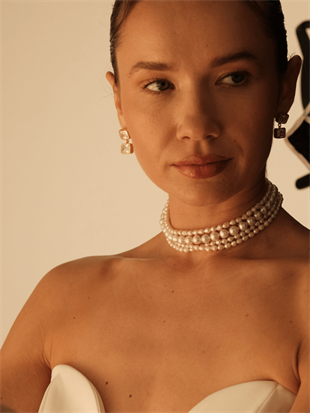 Amour Multi-Pearl Choker