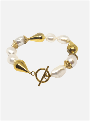 Dora Pearl Bracelet