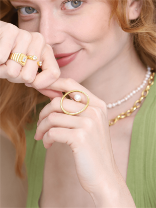 Pearl Round Ring