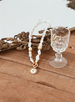 North Star Medallion Pearl Necklace