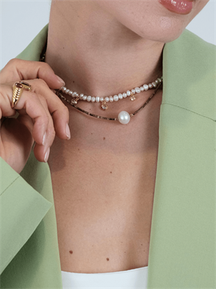 Melia Pearl and Mini Hematite Necklace