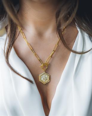 Miyness Baguette Medallion Necklace