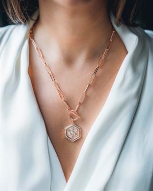 Miyness Baguette Medallion Necklace