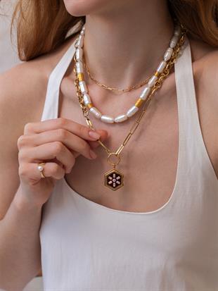 Sebra Pearl Necklace