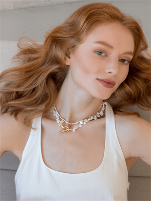 Tety Asymmetric Pearl Necklace