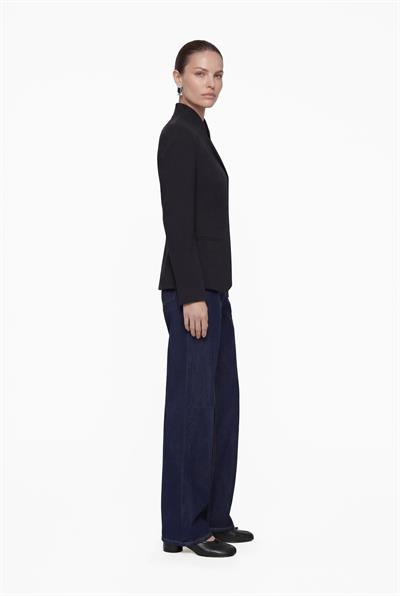 Dik Yaka Düğmeli Blazer Ceket