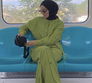 CAPİTONE  DÜĞMELİ TAKIM FISTIK YEŞİLİ