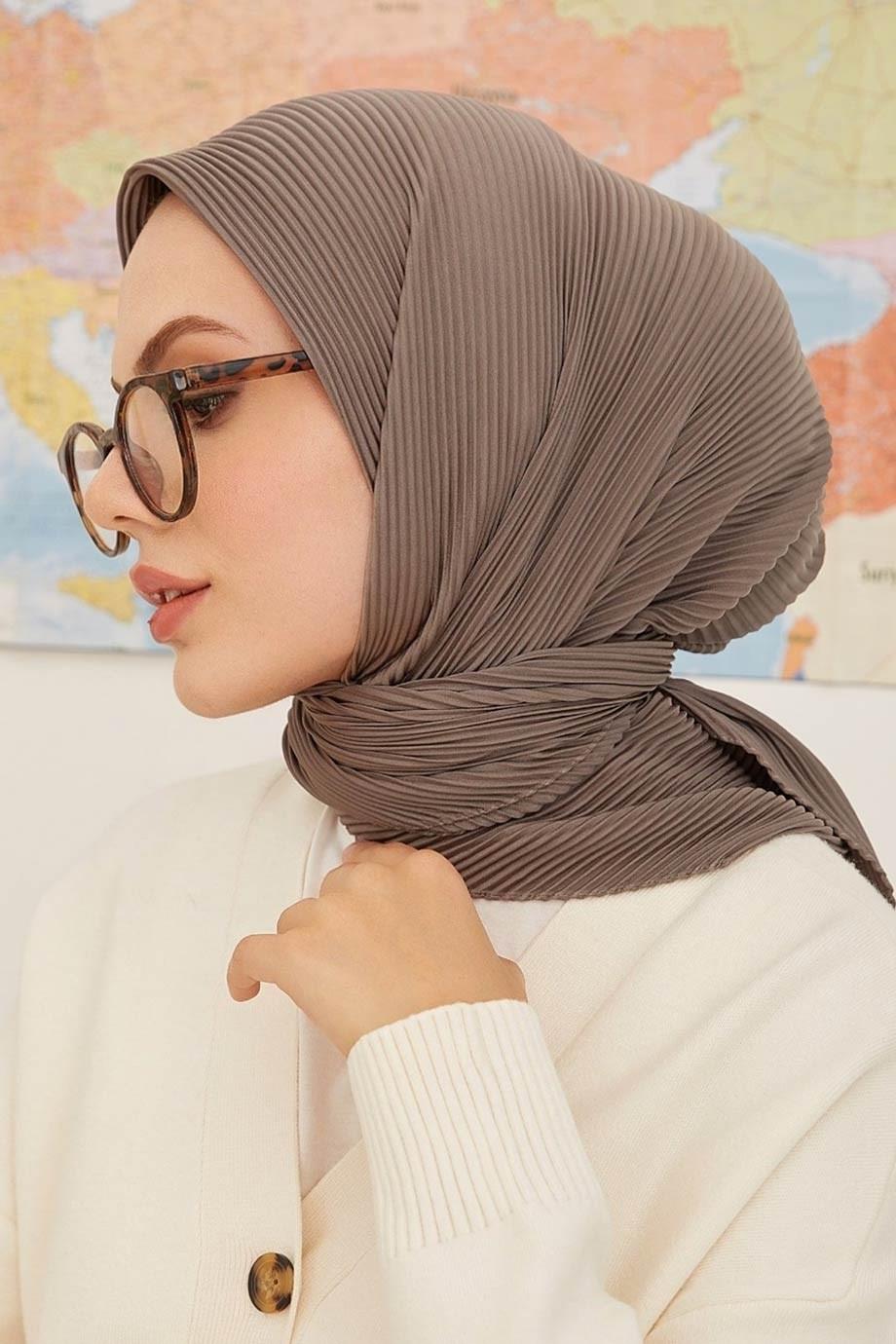 MODESTOSCARFS AQORDİON PİLİSE EŞARP KOYU VİZON