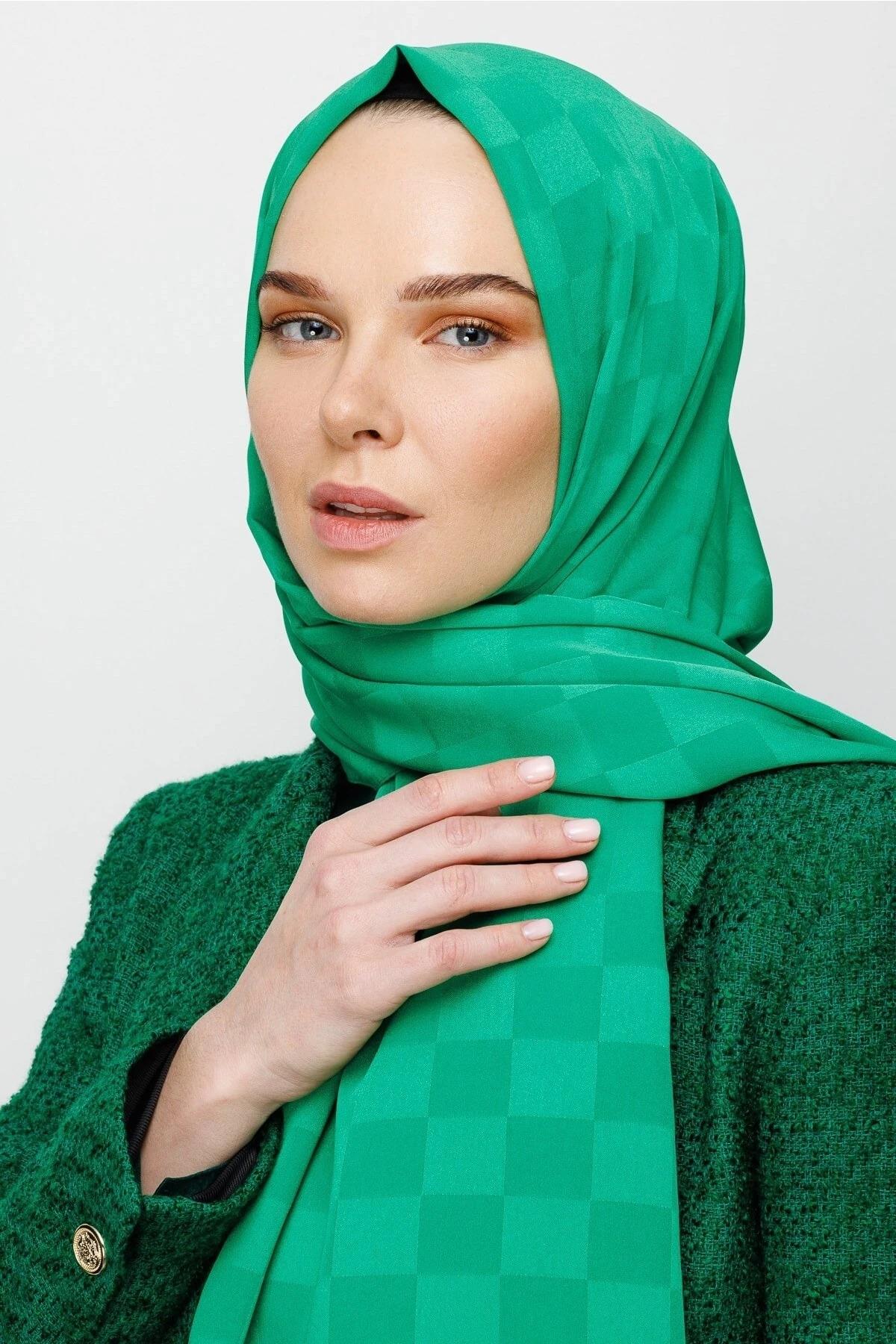 MODESTOSCARFS DAMA JAKAR BENETTON