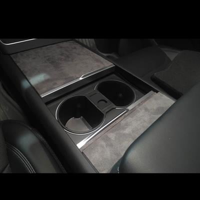 Model Y 2025 Juniper Orta Konsol Bardaklık V2