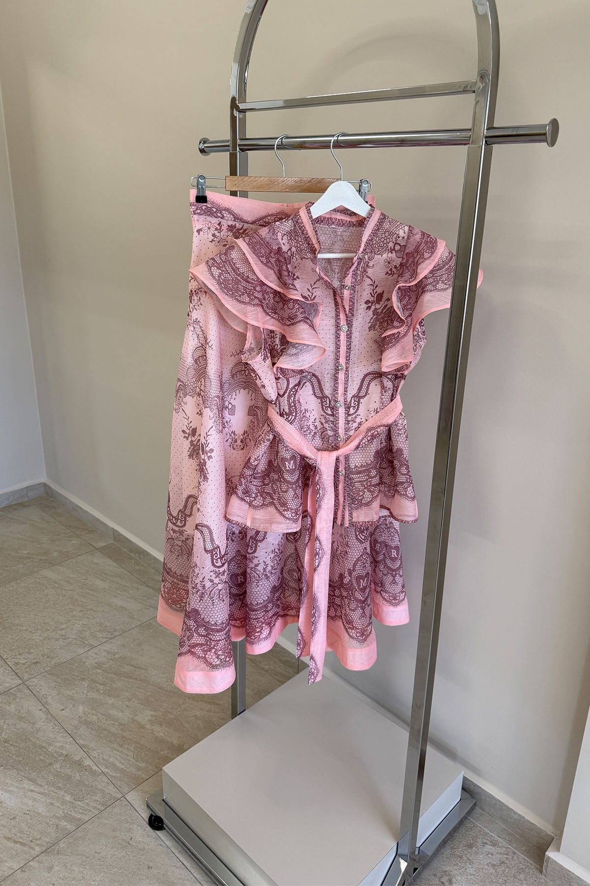 Pembe Fırfır Detaylı Şifon Takım