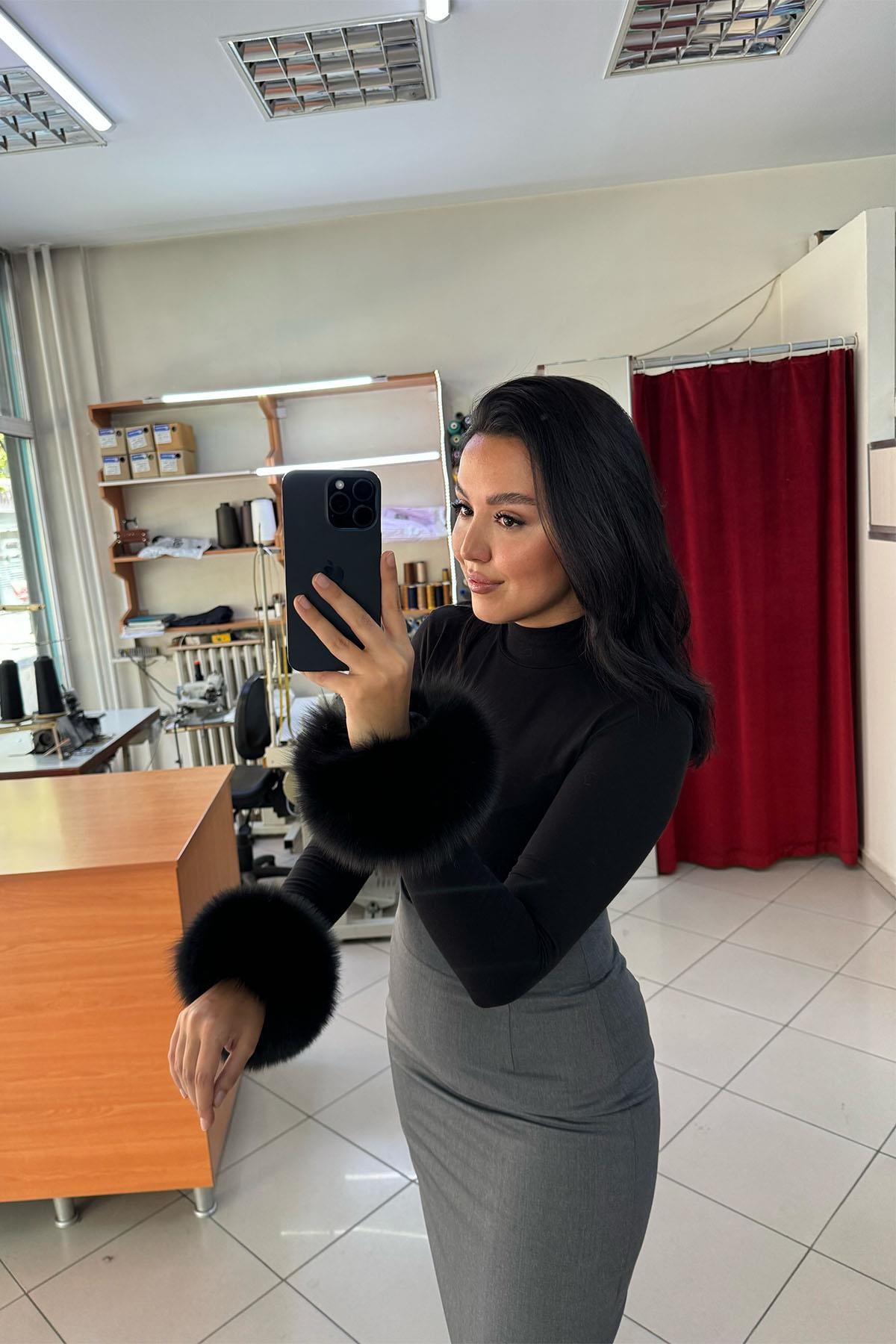Siyah Kürklü Bodysuit