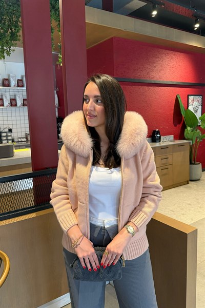 Pudra Kürklü Triko Hırka