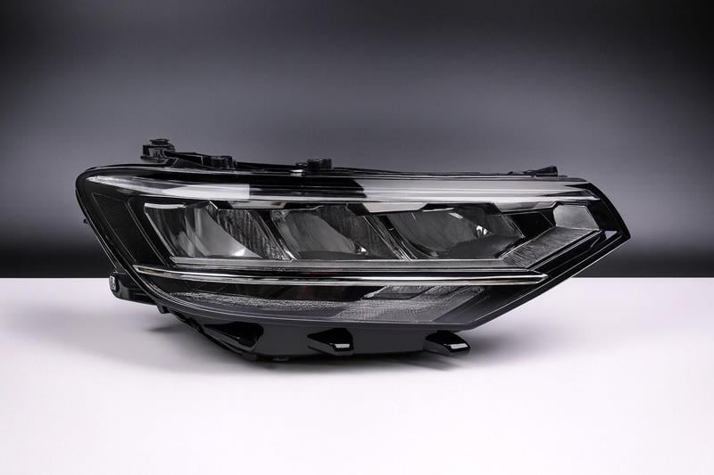  Komple Far Halojen (sağ) Volkswagen Passat B8 2020 3G1941036P