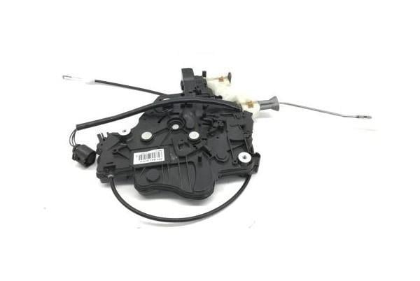  Orta Sürgülü Kapı Kilit Motoru Sag (Kumandalı Tip) Caddy 04-20 2K5843654D