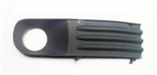 شبكة تهوية ، مصد مع فتحات لمصابيح الضباب ، أمامي يمين  T5 03