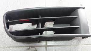  Решетка вентилятора, буфер спереди слева, для автомобилей без противотуманных фар POLO IV 01 05