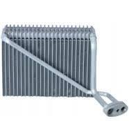  Конденсатор, кондиционер Passat, Audi A4 00-05 8D0260403E