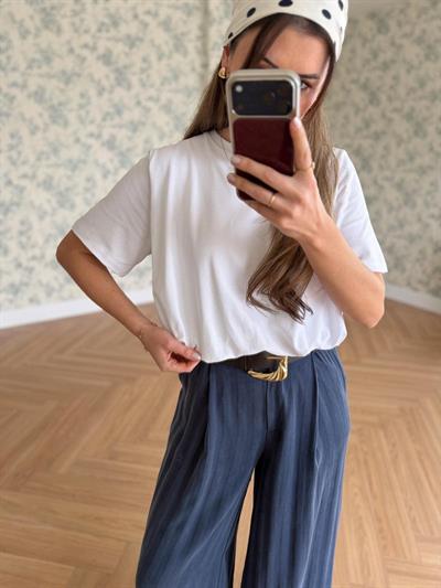 Altı Büzgülü Beyaz Tshirt