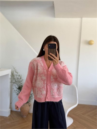 Amour Çiçek Aplikeli Pembe Hırka