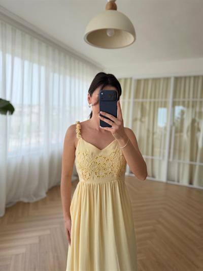 Askılı Nakışlı Sarı Tencel Elbise 