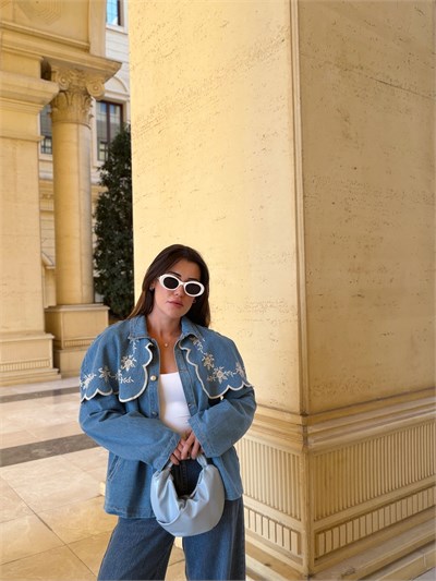 Bebe Yaka Nakışlı Denim Ceket
