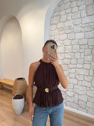 Bel Detaylı Piliseli Kahverengi Bluz