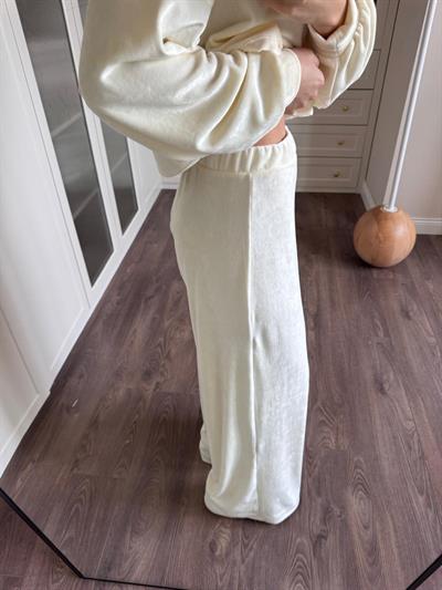 Beli Lastikli Ekru Kadife Pantolon