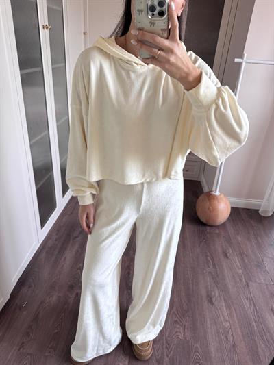 Beli Lastikli Ekru Kadife Pantolon