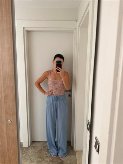 Beli Lastikli Mavi Pantolon