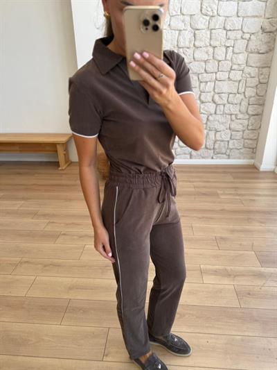 Beyaz Biyeli Kısa Kollu Tshirt Pantalon Kahverengi Takım