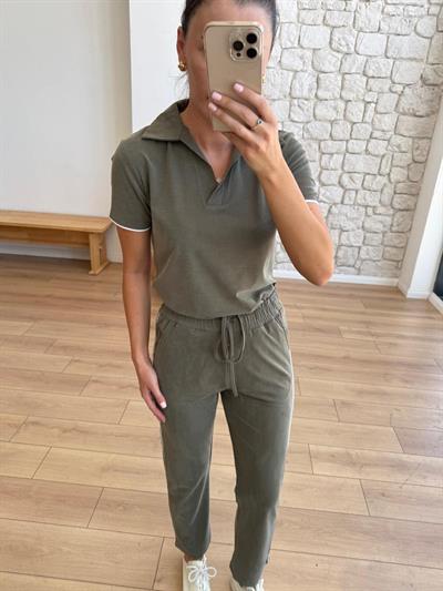 Beyaz Biyeli Kısa Kollu Tshirt Pantalon Haki Takım