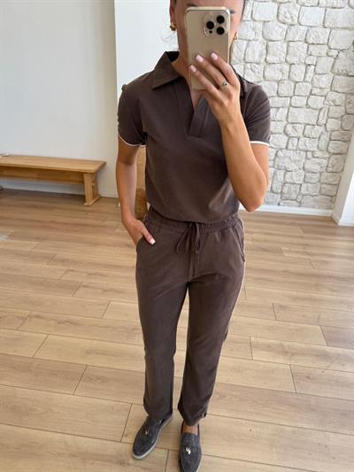 Beyaz Biyeli Kısa Kollu Tshirt Pantalon Kahverengi Takım