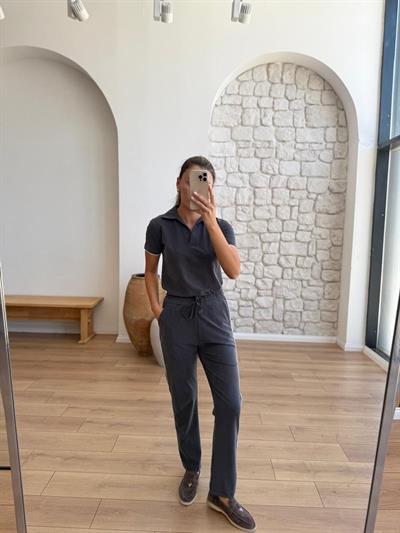 Beyaz Biyeli Kısa Kollu Tshirt Pantalon Lacivert Takım