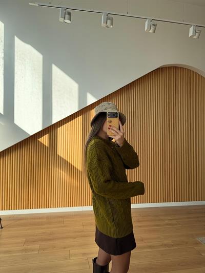 Bisiklet Yaka Saç Örgülü Haki Kazak