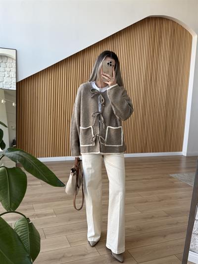 Biyeli Cep Detaylı Önü Bağlamalı Vizon Hırka