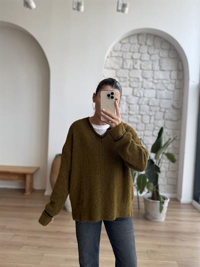 Biyeli V Yaka Olive Dokulu  Kazak