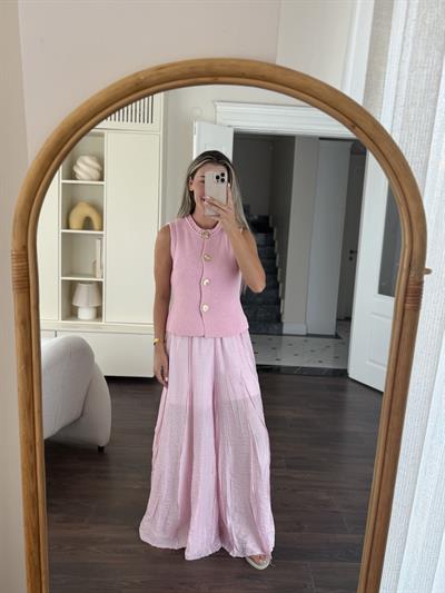 Bol Kesim Pembe Pantolon