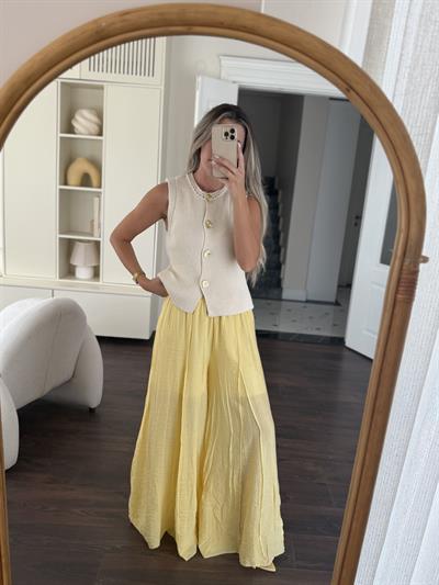 Bol Kesim Sarı Pantolon