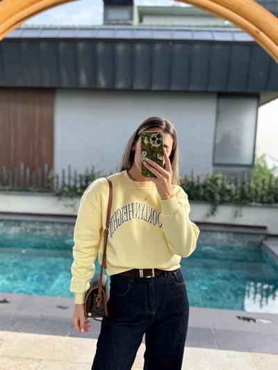 Brooklyn Heights Nakışlı Sarı Sweat