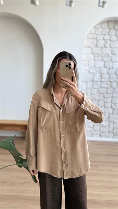 Büyük Cep Detaylı Tensel Gömlek