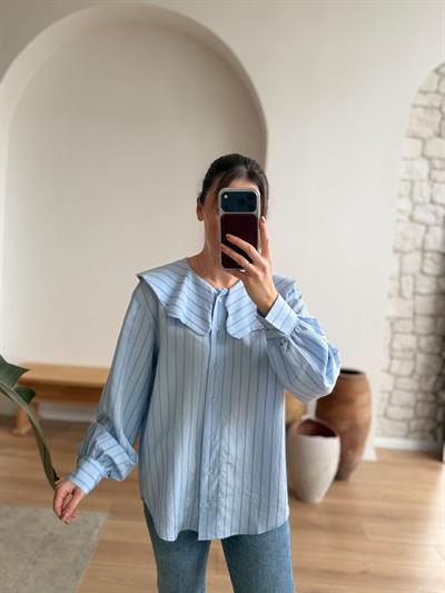 Büyük Yakalı Çizgili Gömlek