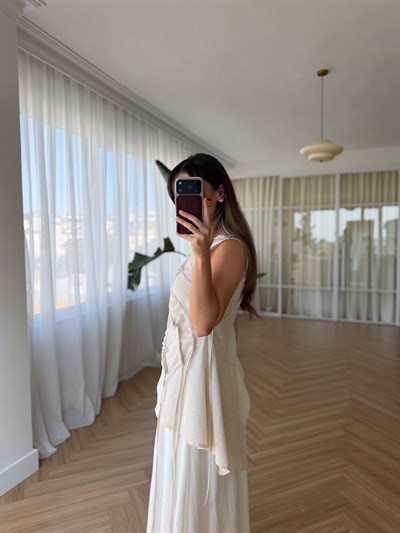 Büzgü Detaylı Tasarım Keten Bluz