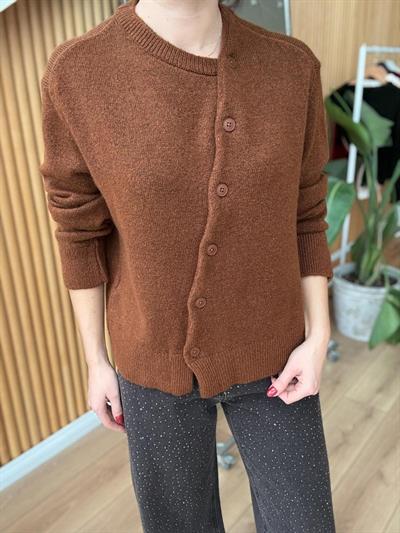 Çapraz Düğmeli Kahverengi Hırka