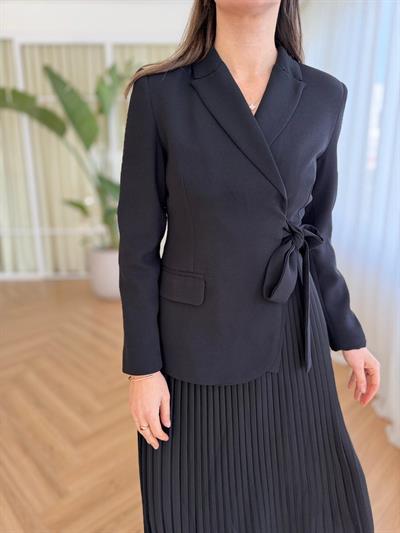 Ceketli Pileli Elbise Takım 