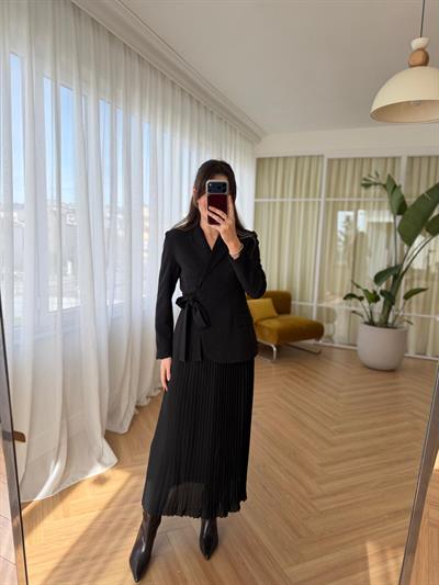 Ceketli Pileli Elbise Takım 